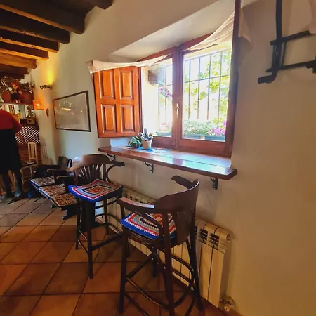 Laganares - Exclusivo Peregrinos Hostel *
