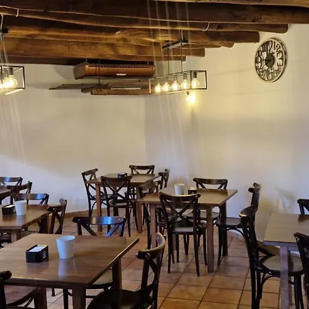 Hostel Laganares - Exclusivo Peregrinos