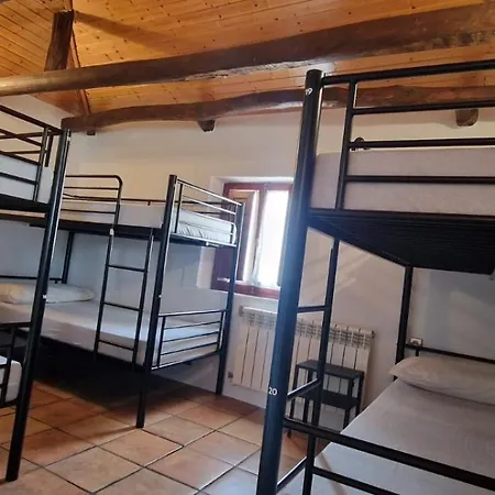 Hostel Laganares - Exclusivo Peregrinos San Nicolas del Real Camino