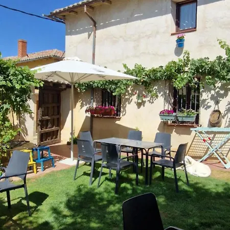 Laganares - Exclusivo Peregrinos Hostel *
