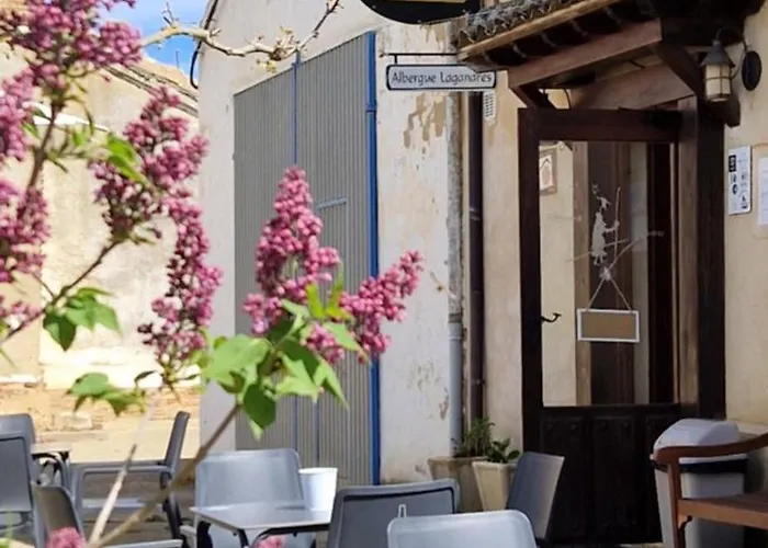 Laganares - Pilgrims - *